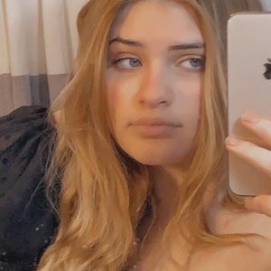 Meet your Posher, Hailey